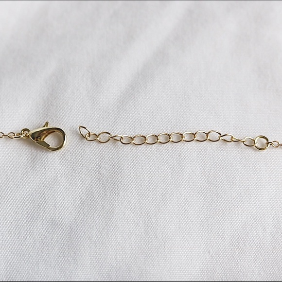 Dainty Heart Pendant Necklace - Picture 4 of 6